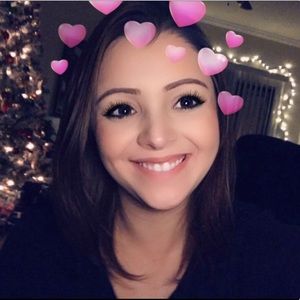 Meet your Posher, Briana